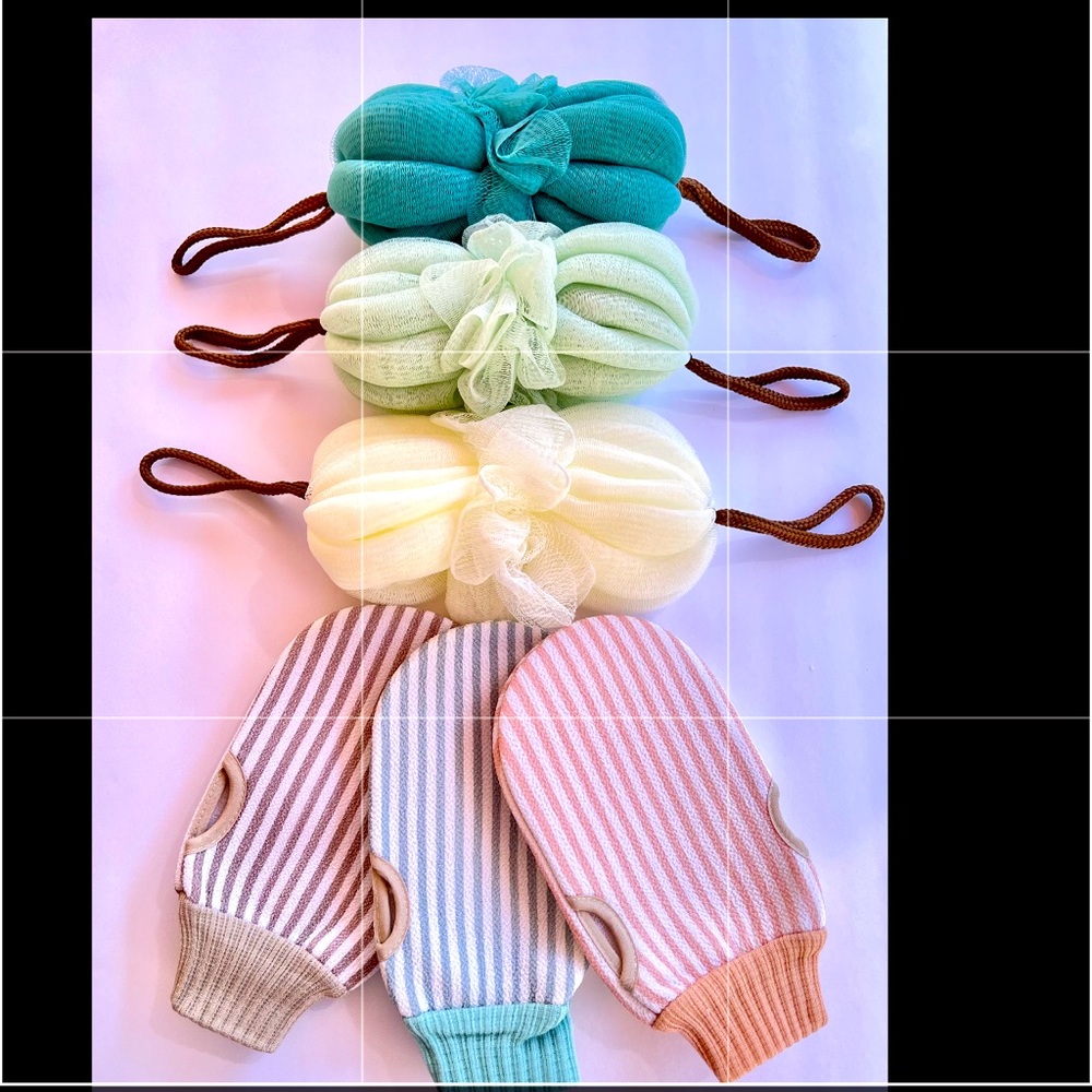 Bundle Of 6 Body scrub& loofah